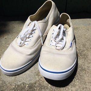 Women’s 8.5 Vans Lo Pro